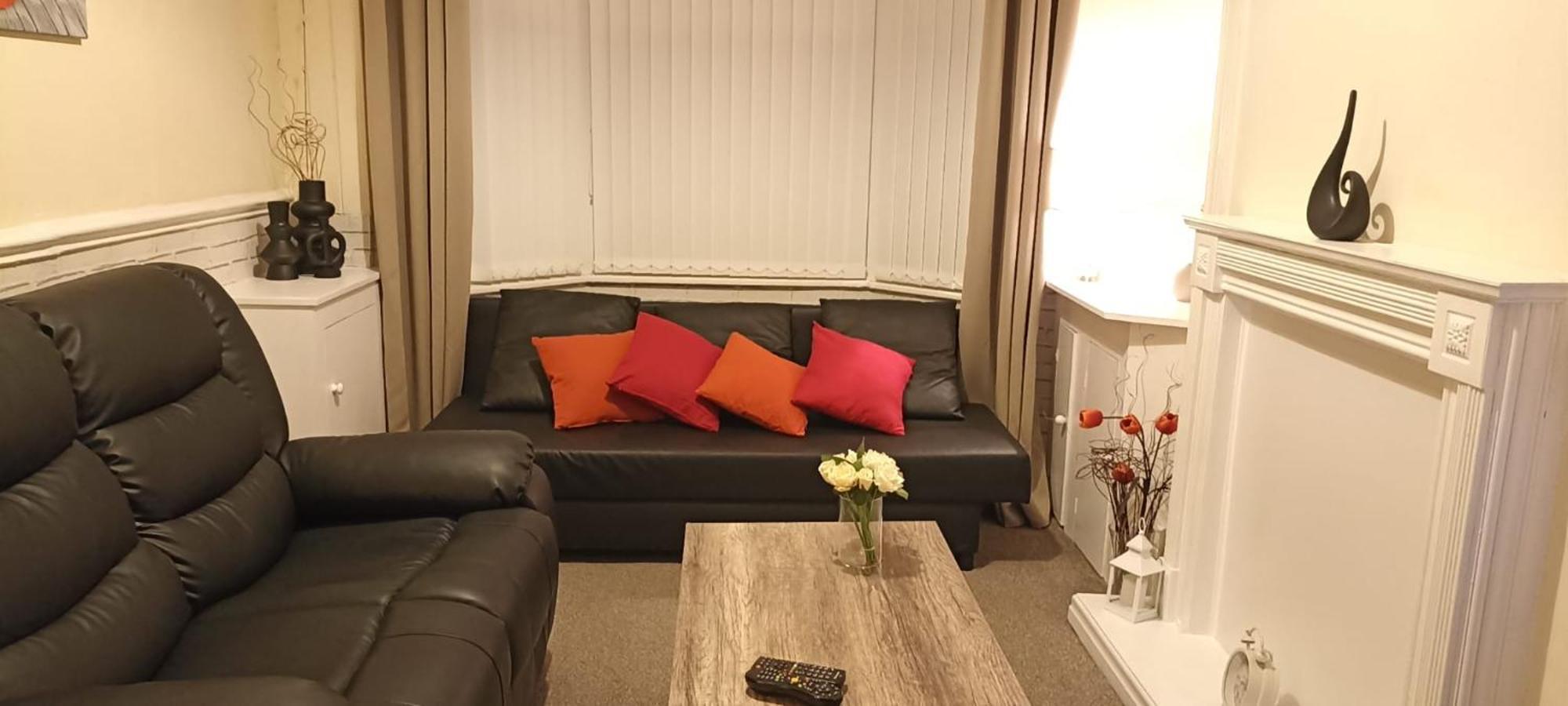 Home From Home Near Lfc, Efc & Train Station Liverpool Exteriör bild